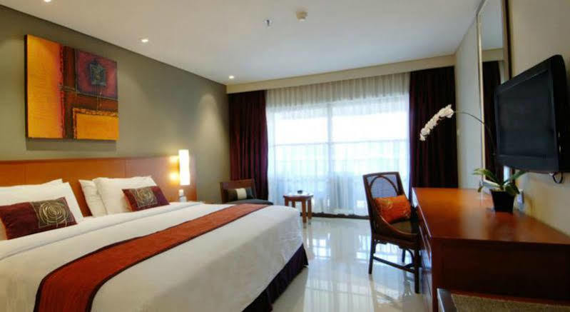 קוטה לומבוק Bali Dynasty Resort מראה חיצוני תמונה